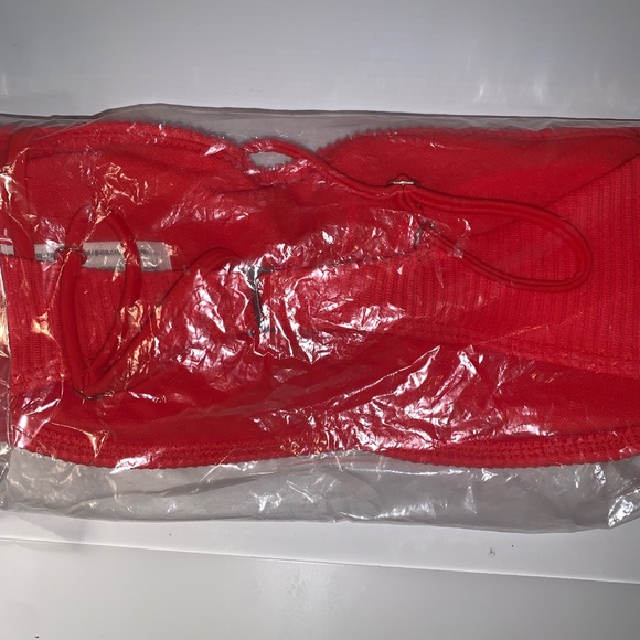 SOLD 2 for $15 Hollister swim top - Picture 4 of 4